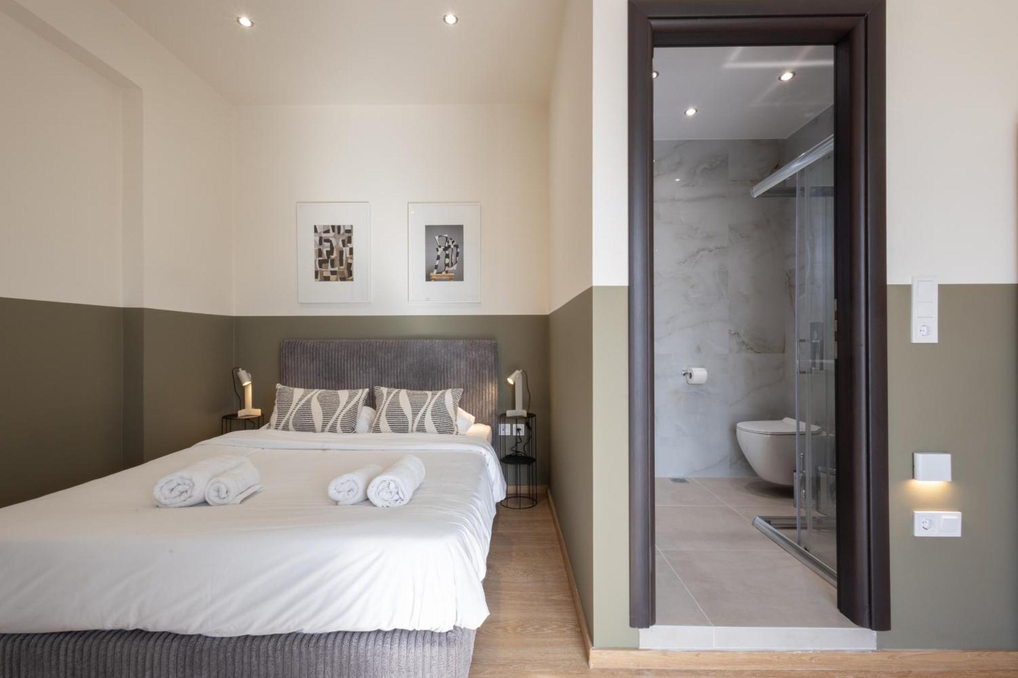 אתונה Luxurious 3-Bedroom Seaside Retreat Fully Renovated In 2025 מראה חיצוני תמונה