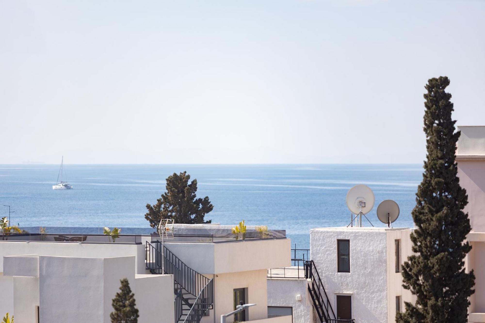 אתונה Luxurious 3-Bedroom Seaside Retreat Fully Renovated In 2025 מראה חיצוני תמונה